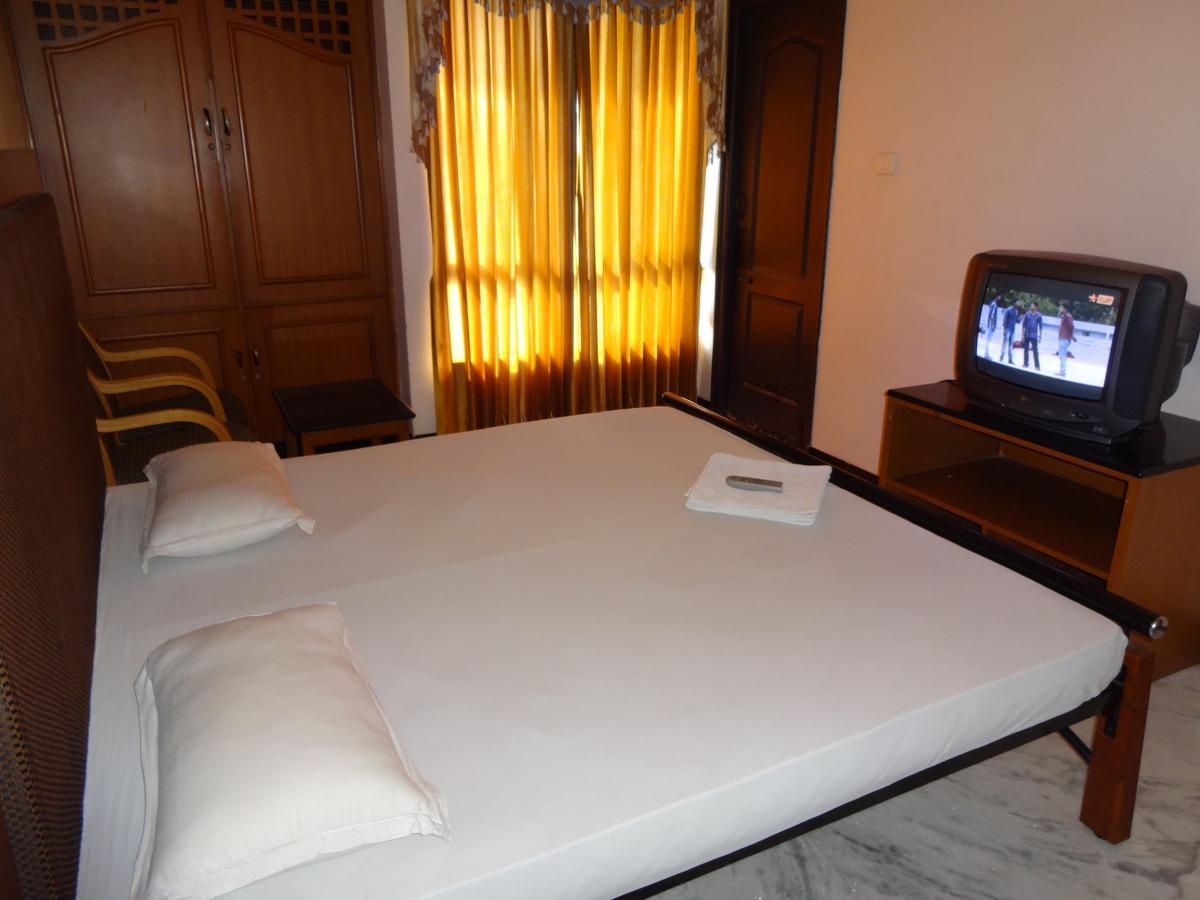 Hotel Grand Palace Coimbatore Esterno foto