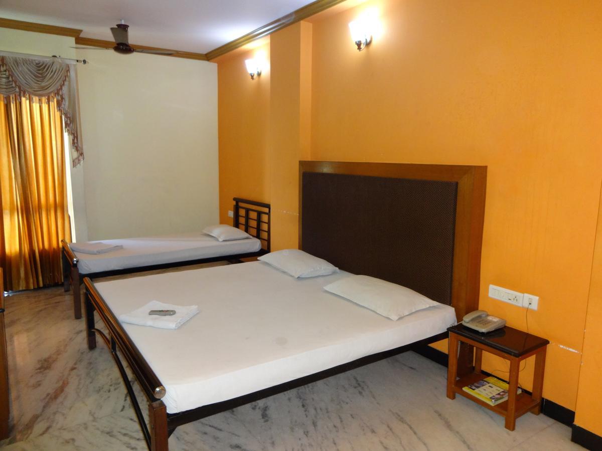 Hotel Grand Palace Coimbatore Esterno foto