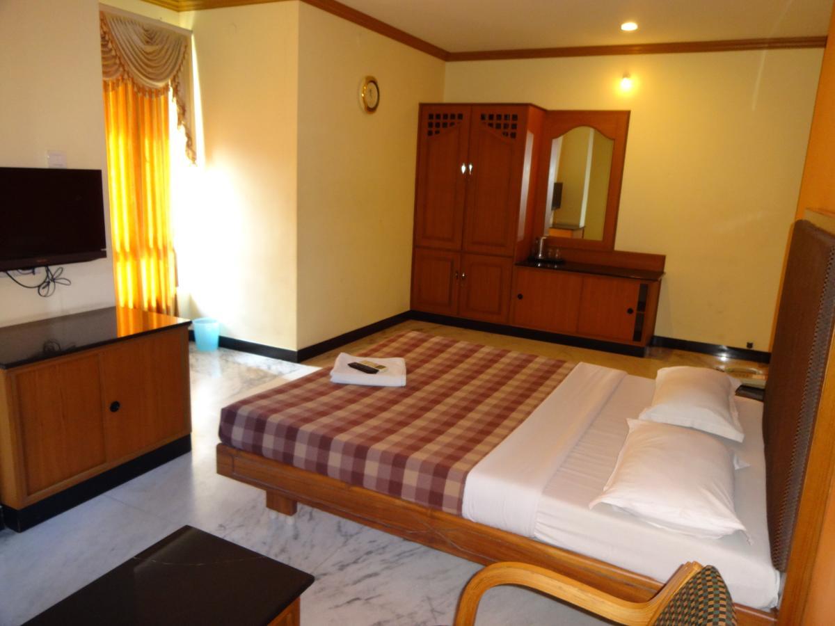 Hotel Grand Palace Coimbatore Esterno foto