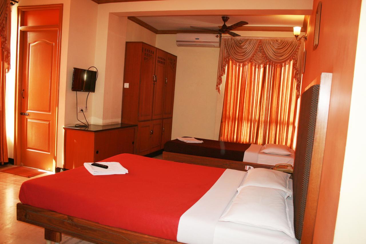 Hotel Grand Palace Coimbatore Esterno foto